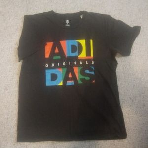 Adidas tshirt